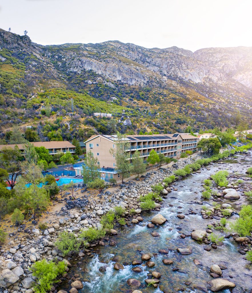 El Portal Lodge with Yosemite mountains in the background, right outside of Yosemite National Parks