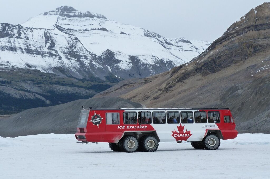Jasper ice explorer jeep tour on Athabasca Glacier