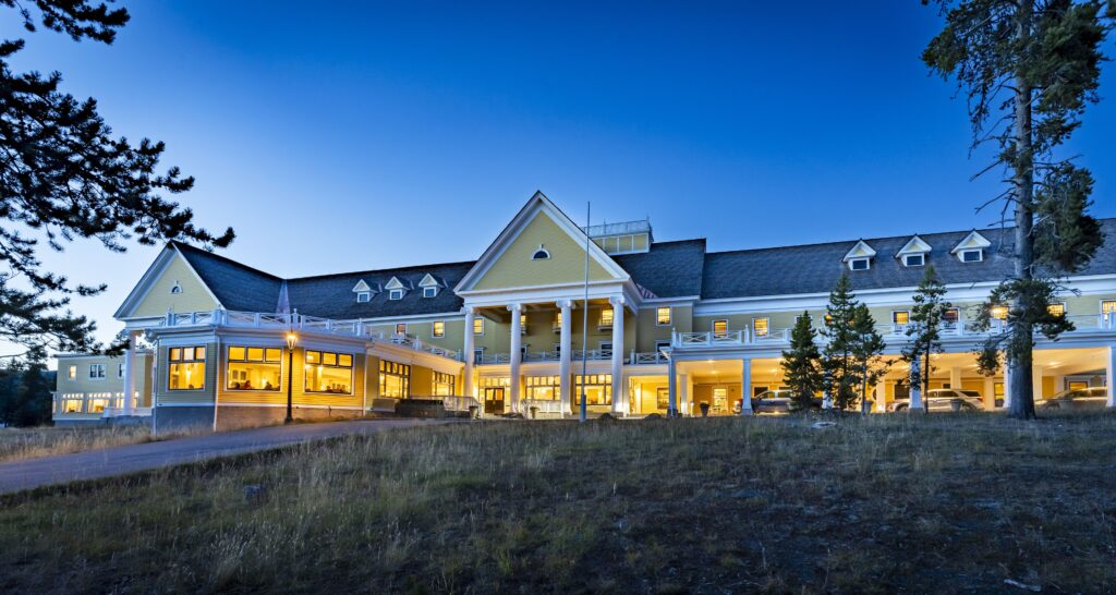 Lake Yelllowstone Lodge at Yellowstone National Park