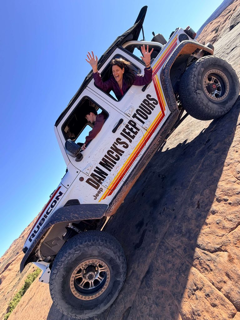 Jeep Tour of Hell's Revenge in Moab, near Arches National Park